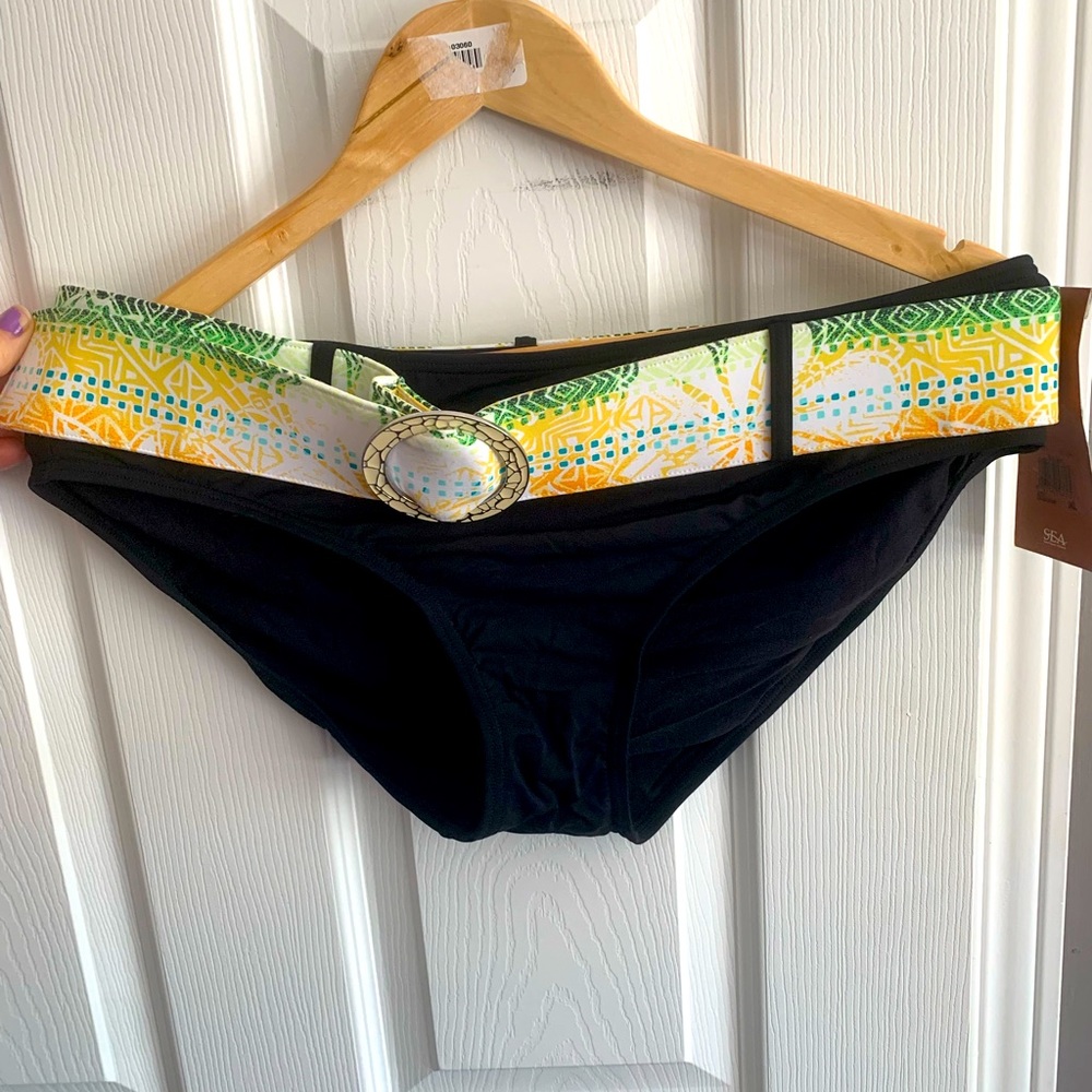 Captiva bathing suit bottom with belt and enamel buckle size XL